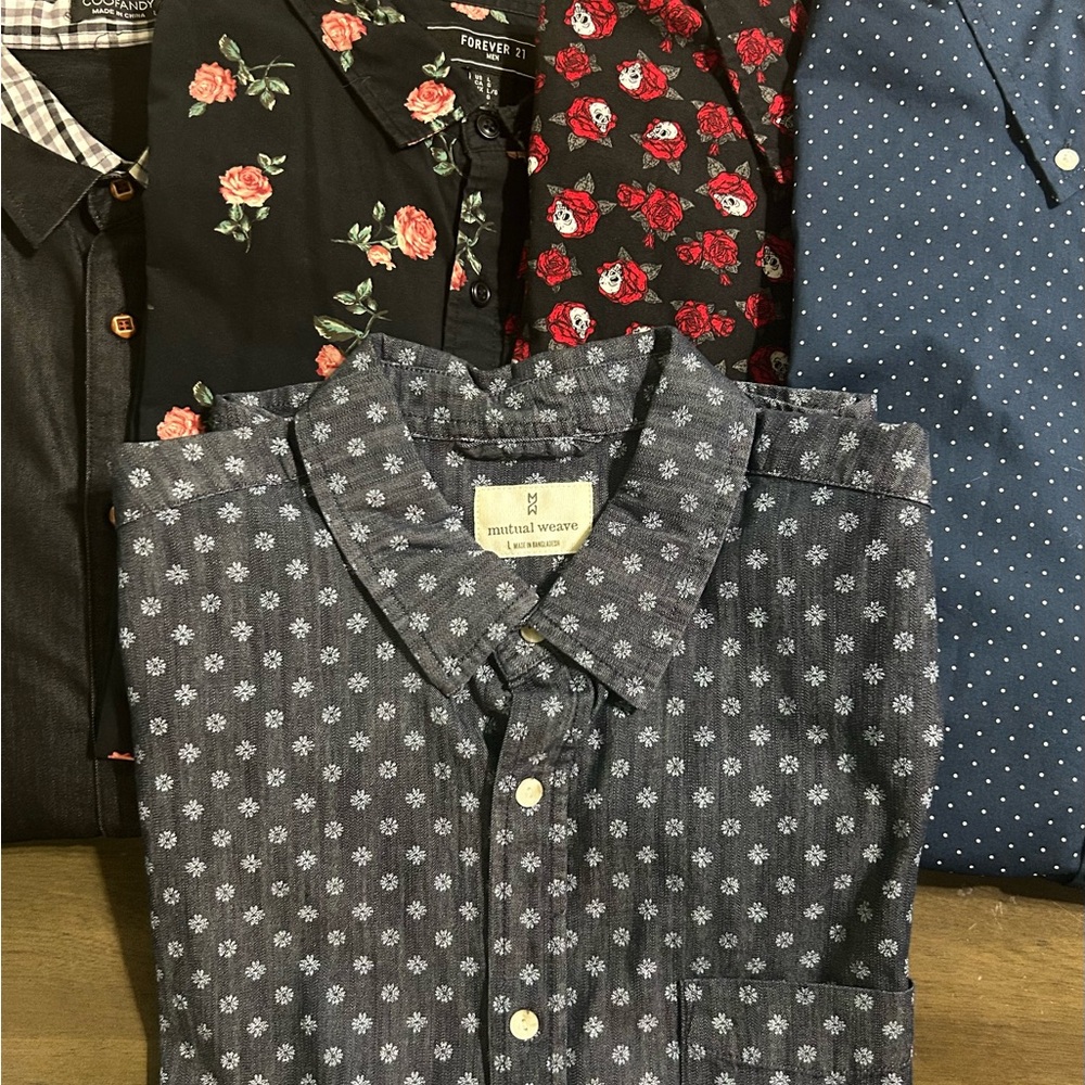 Bundle of Men’s Button-Down Shirt Large